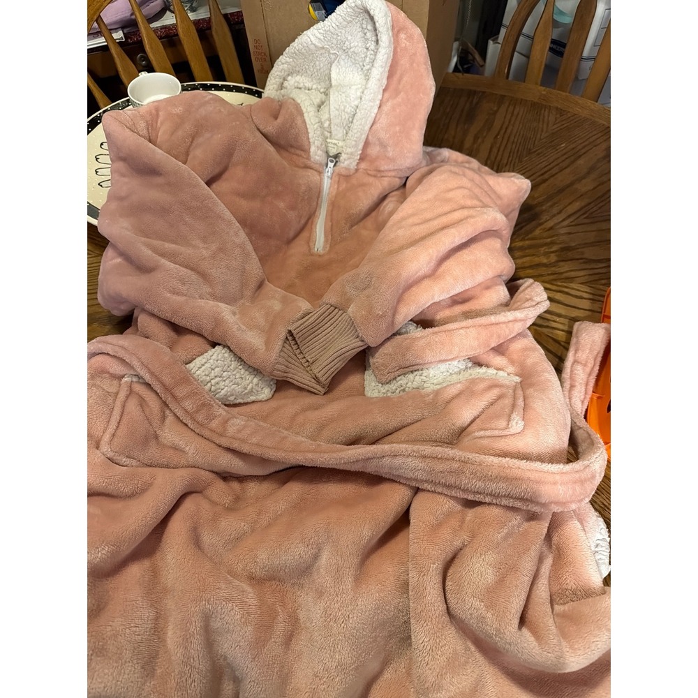 Touchat Wearable Blanket Pink Sherpa Lined Hooded Robe Quarter Zip Oversized